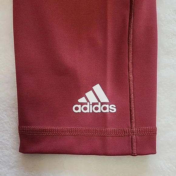 Women's Adidas Leggings, Berry Color, Size Large, Pre-Owned - Picture 3 of 5